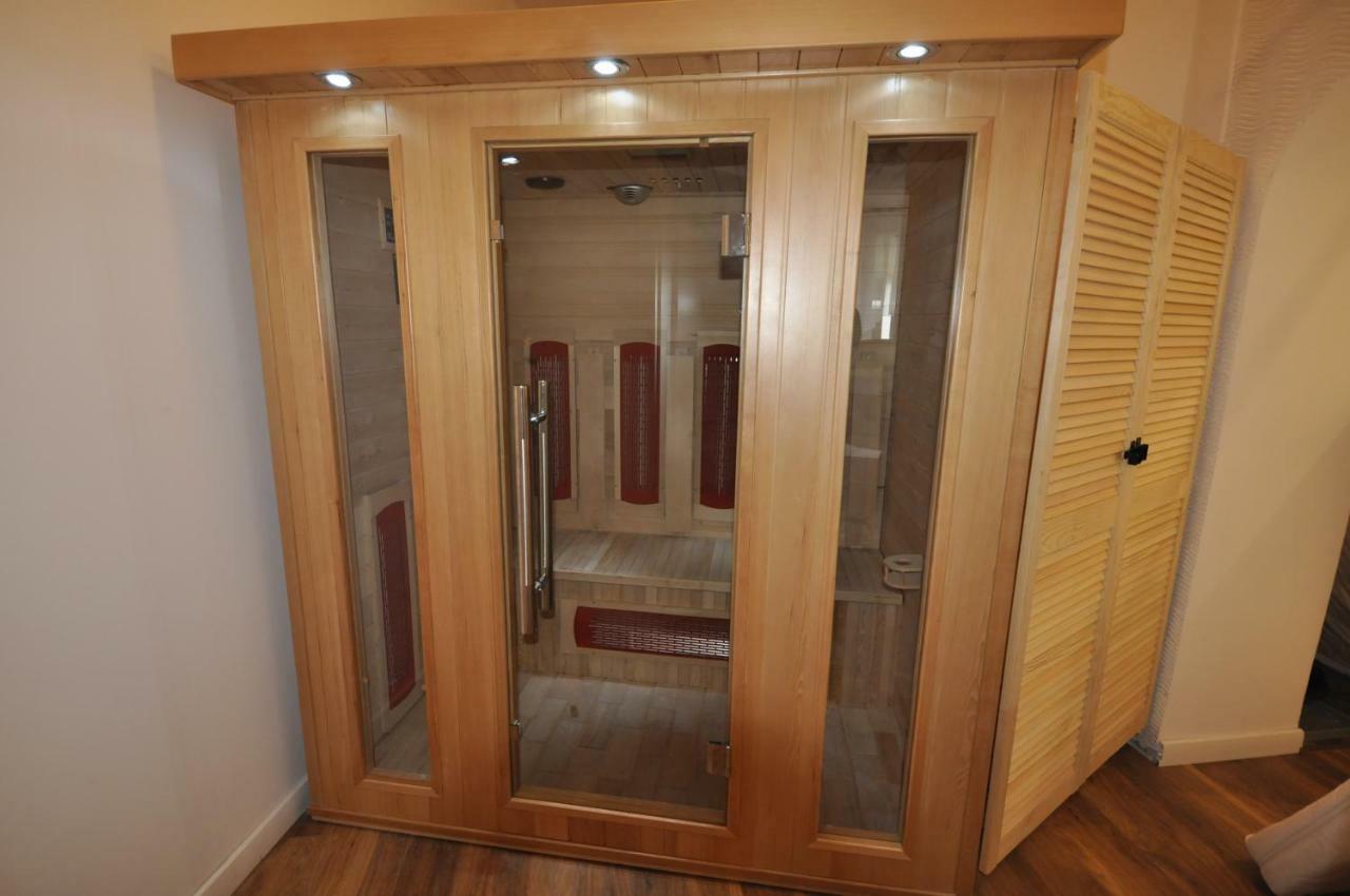 Wild Solutions Sauna Apartments Krakow Luaran gambar